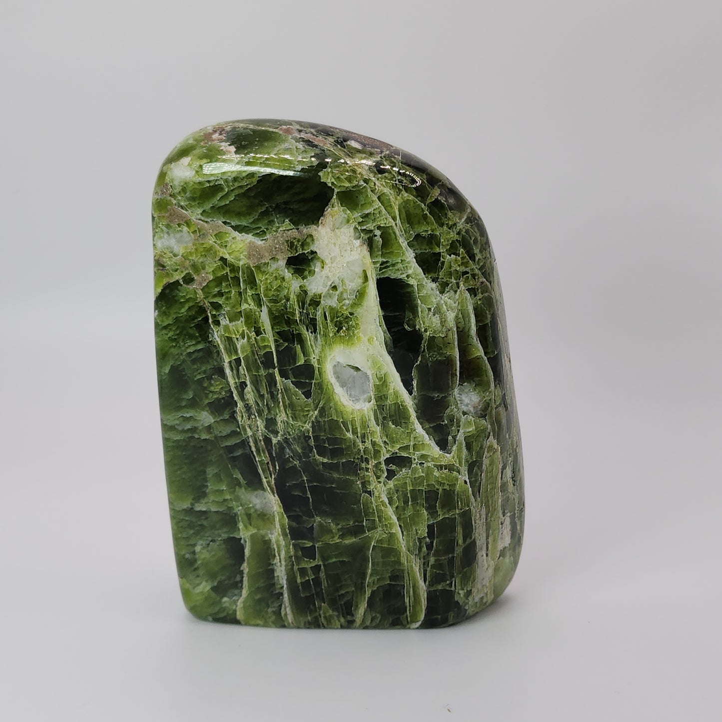*Green Tremolite Free Form