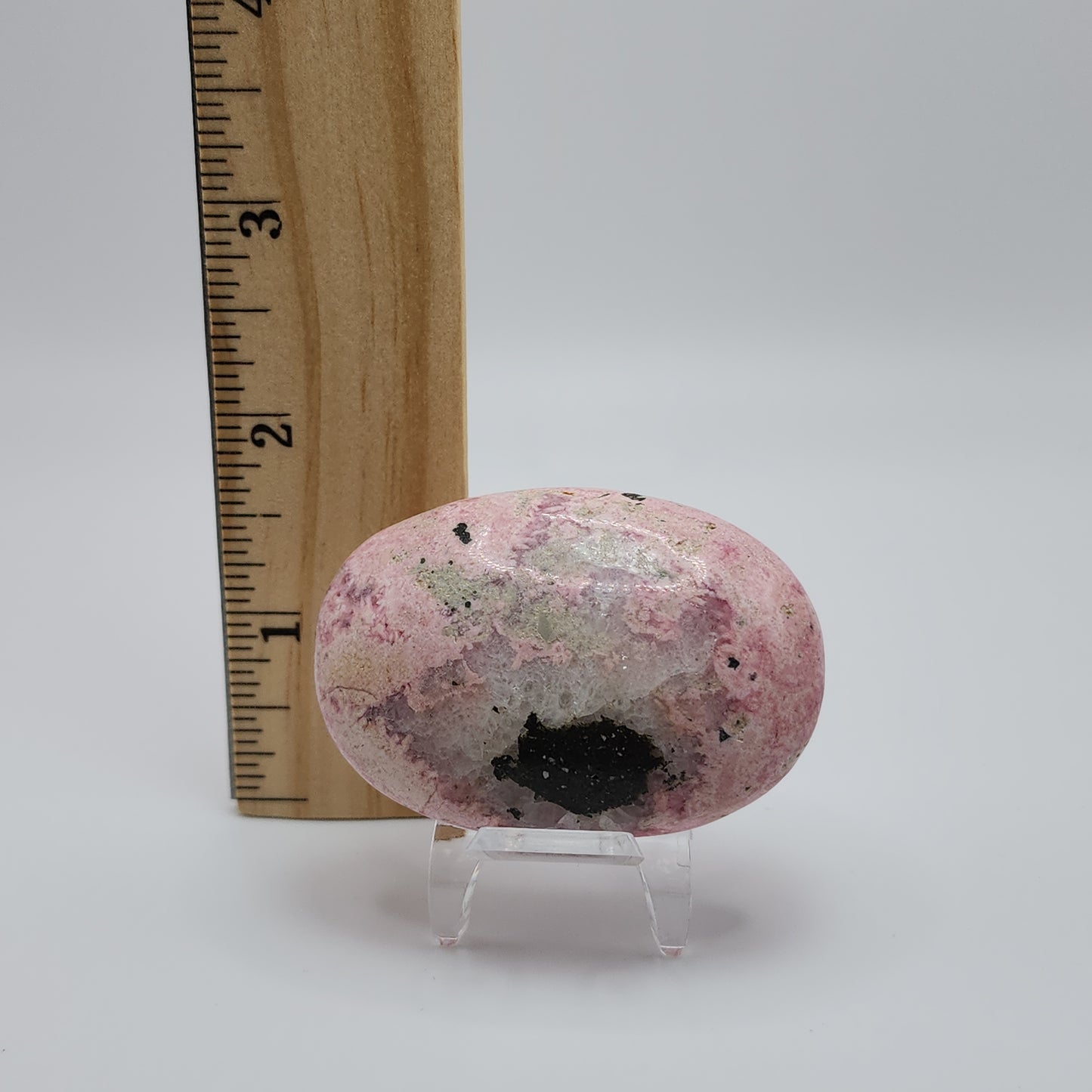 Rhodonite Palm Stone - Peru