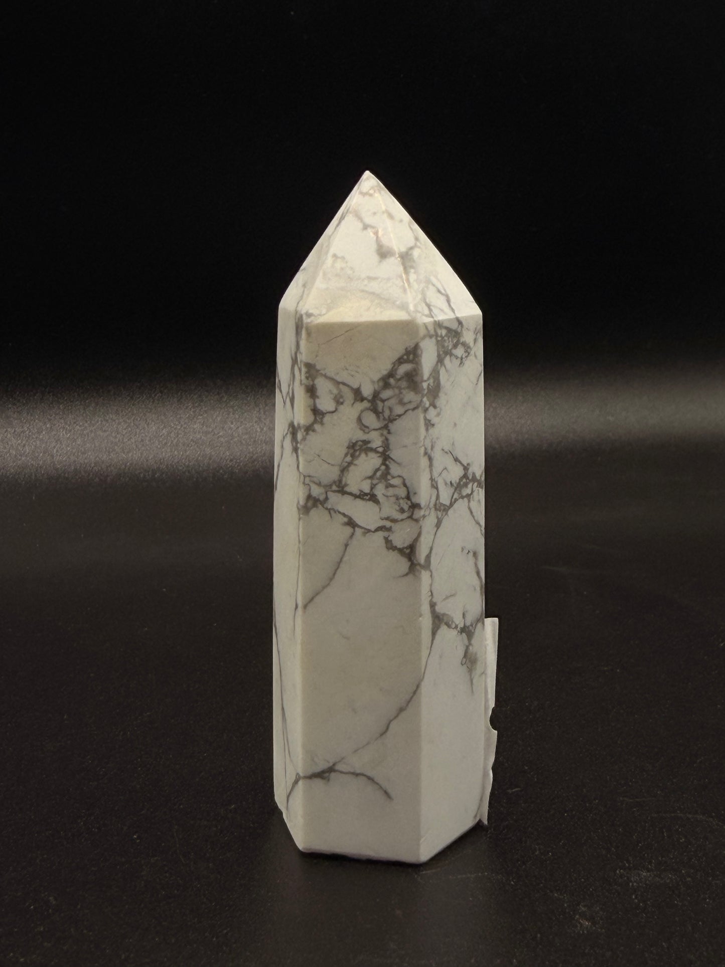 Howlite Tower B