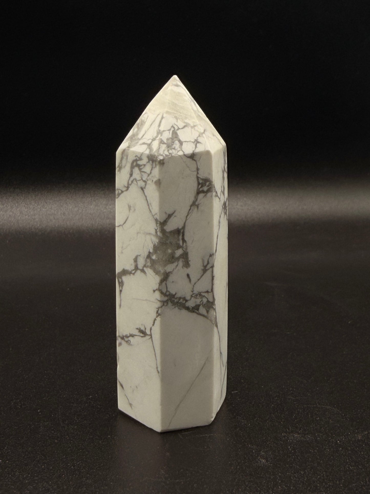 Howlite Tower B